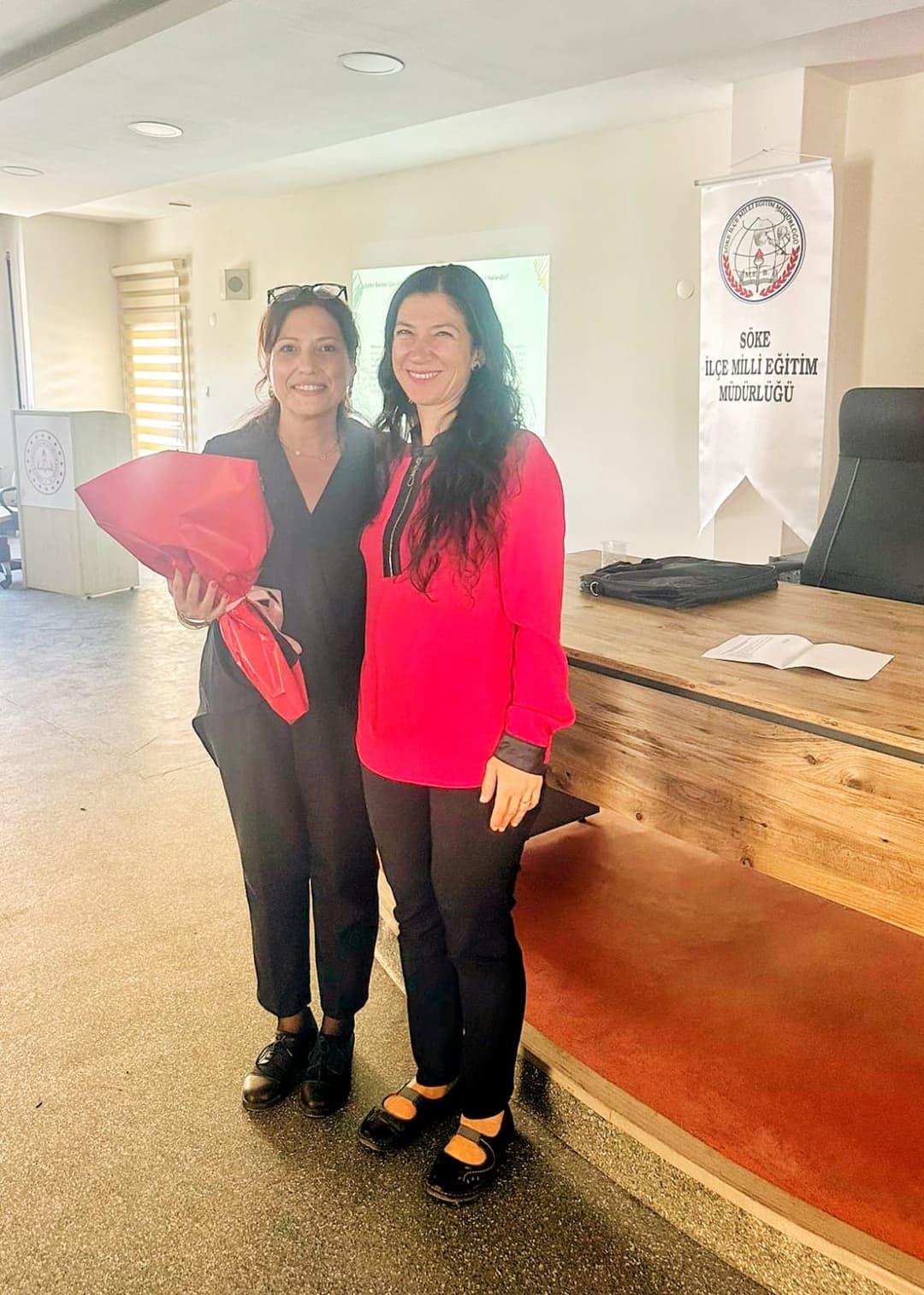 Toplantı Ve Çalışmaya Çocuk Hakları Merkezi Adına Av. Benek APAYDIN Katılmıştır.